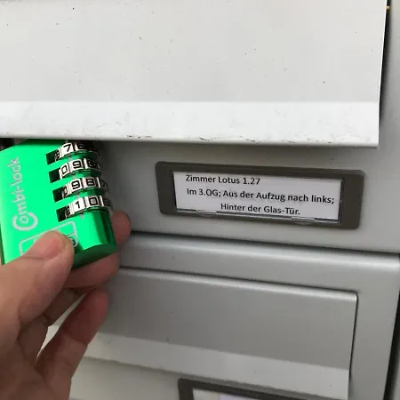 Sroom Stuttgart Flughafen Messe Leinfelden-Echterdingen