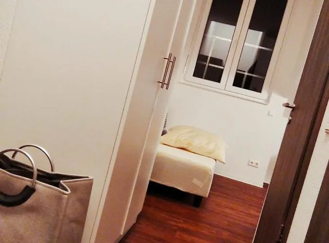 Sroom Stuttgart Flughafen Messe 莱恩费尔登埃希特登